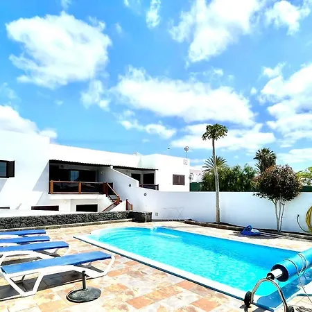 Villa Estupenda Villa Con Piscina Privada, Wifi Y Vistas Al Mar En Playa Blanca Playa Blanca (Lanzarote)